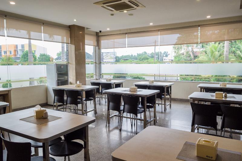 Aviari Hotel Batam Exterior photo