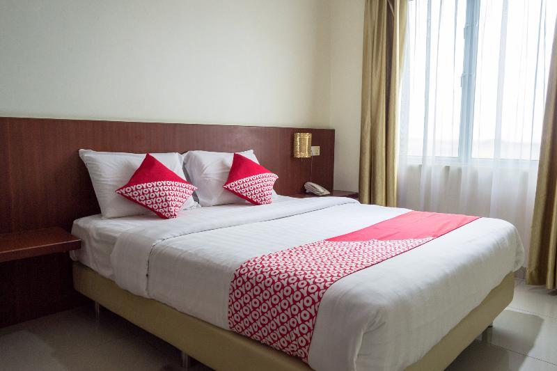 Aviari Hotel Batam Exterior photo