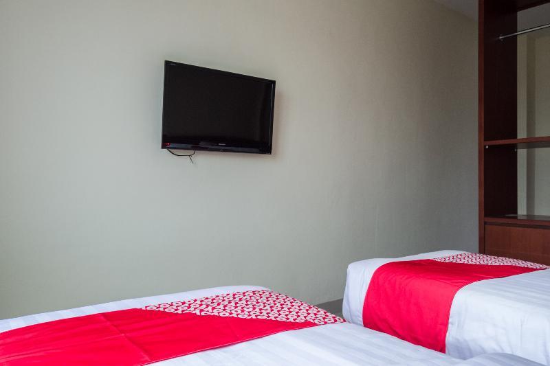 Aviari Hotel Batam Exterior photo